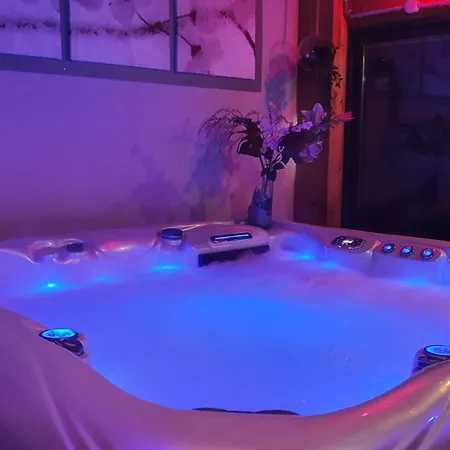 Apartment De Pied Chapel - Piscine, Et Pleine Nature *